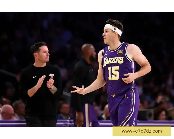 湖人险胜快船三喜一忧尽显本色